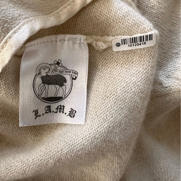 Vintage L.A.M.B. Gwen Stefanie Cashmere and beaded cardigan xs - Picture 7 of 8